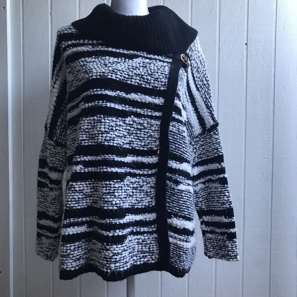 Calvin Klein sweatshirt